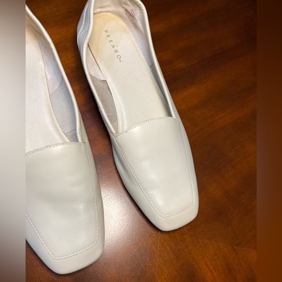 Pesaro Jenny Leather Slip On Flat Loafer
Size 9 1/2 - Picture 6 of 14